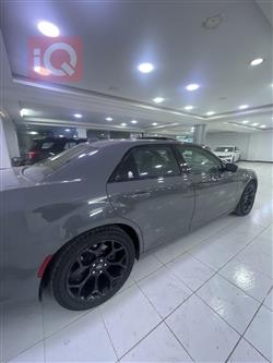 کرایسلەر 300